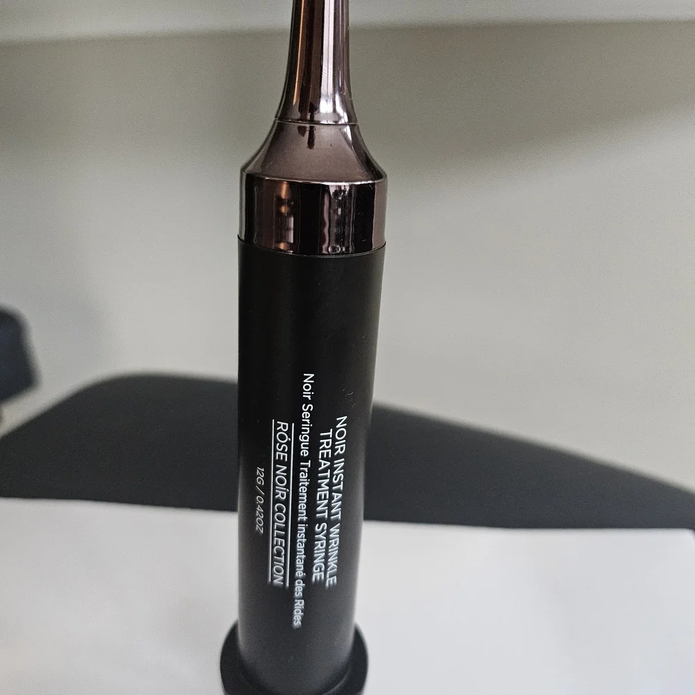 Pearl de Flore Noir Instant Wrinkle Treatment Syringe – 0.42fl. oz/12G - Picture 5 of 10